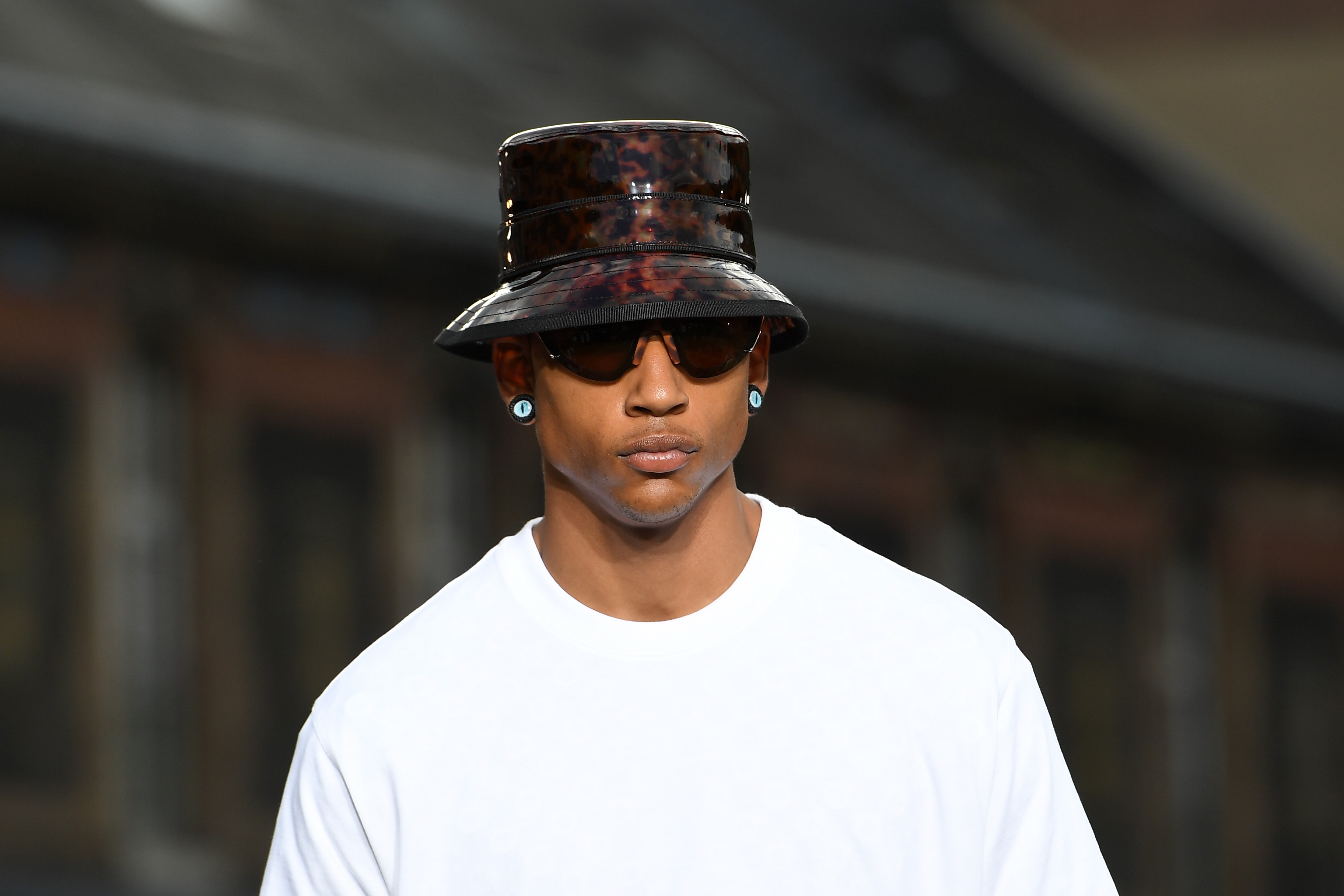 Givenchy bucket hat 2025