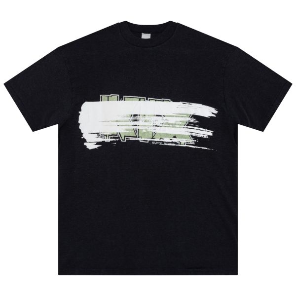 One of the exclusive vintage T's from La Ligne