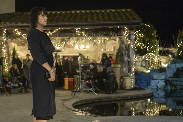 Constance Zimmer as Quinn.