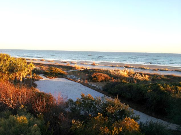 The Gathering Spot: Rambling over 1,600 acres, Wild Dunes has plenty to keep wedding guests busy for days: ocean kayaking, golf, a kids’ program, and honey magnolia massages in the spa.