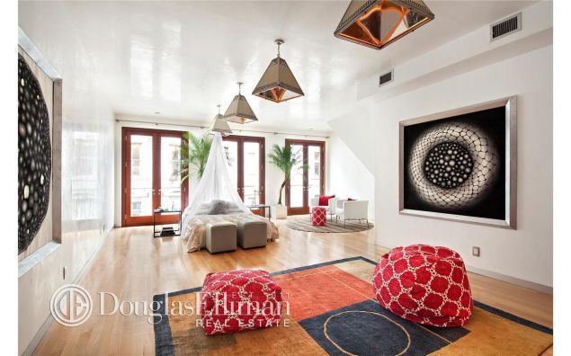 The home was first redesigned by Robert and Cortney Novogratz