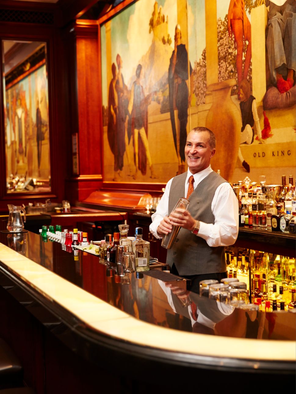 Bartender Bill Dante
