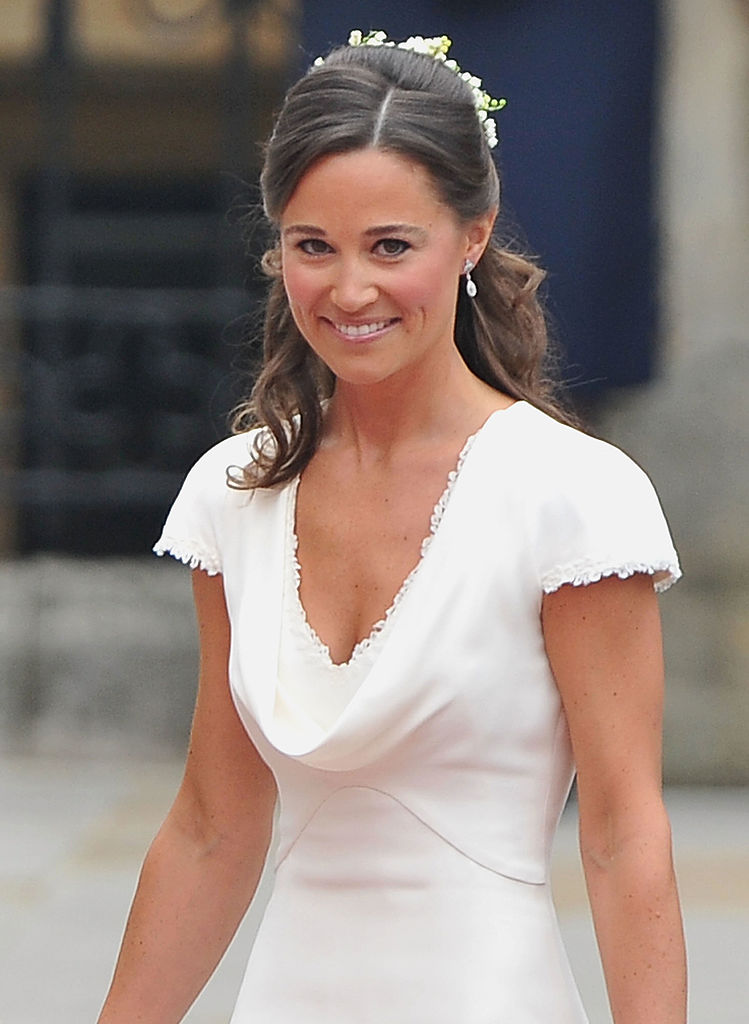 Pippa Middleton quietly upstaging her sister.