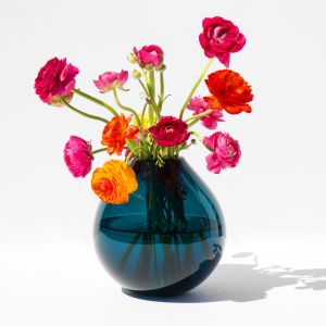 With a vase like this, changing the world has never seemed so easy. Or fashionable.