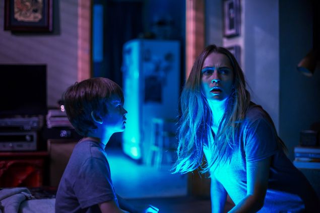 Gabriel Bateman and Teresa Palmer in Lights Out.