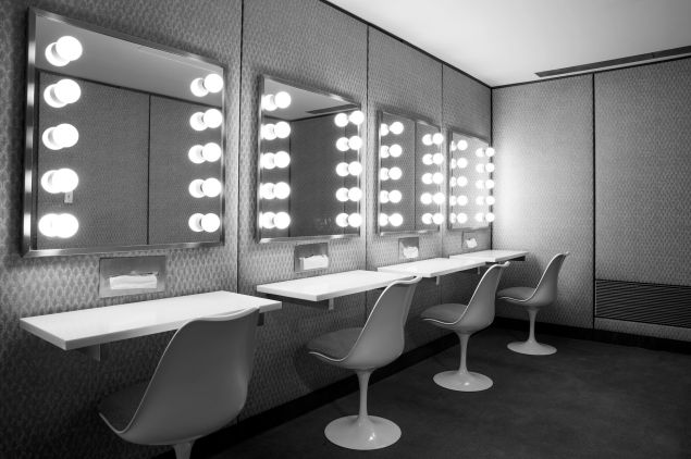 The Ladies Lounge.