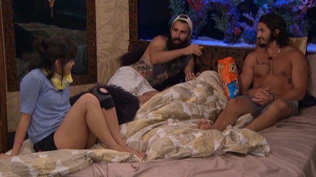 Paul didn't want to interrupt the fight with Cheetos bag rustling.
