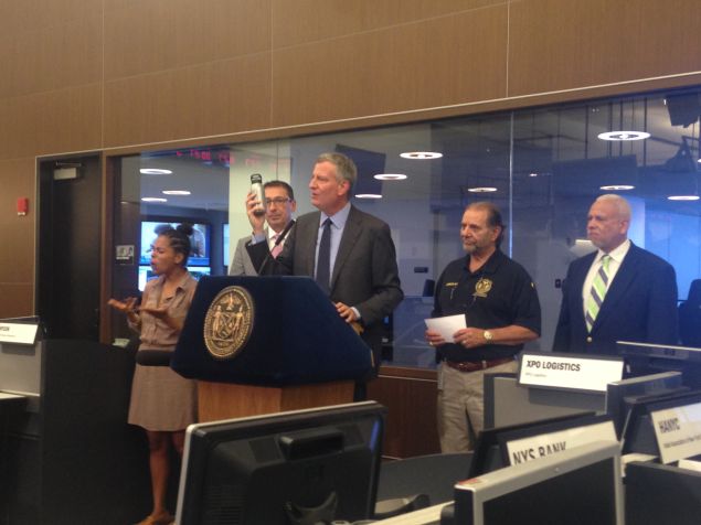 Mayor Bill de Blasio discusses the excessive heat that will hit the city this weekend.