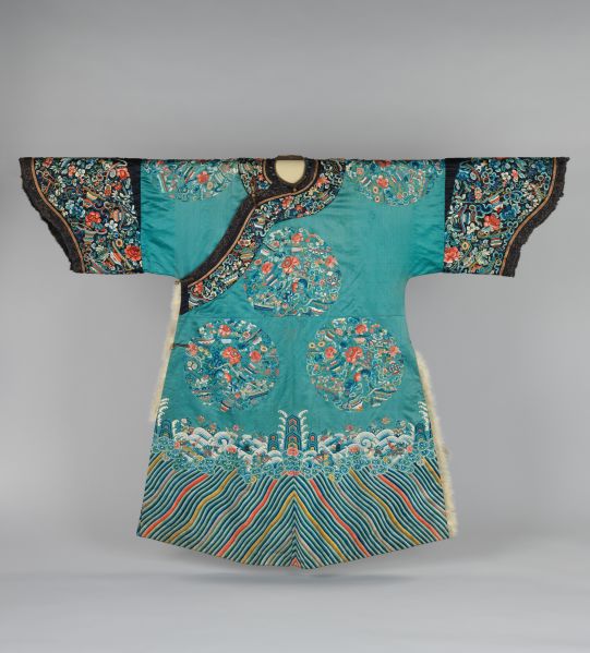Woman's ceremonial robe, Qing dynasty 19th century China