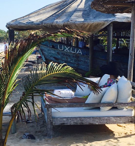 The shipwrecked bar at UXUA