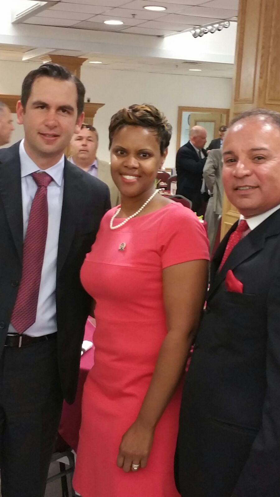 Sumter, with Jersey City Mayor Steven Fulop (left).