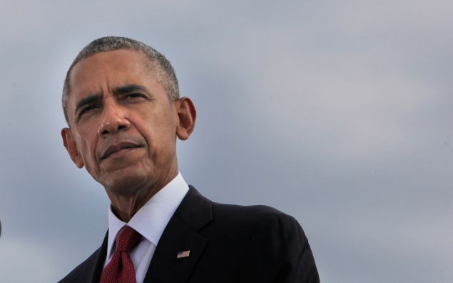 ARLINGTON, VA - SEPTEMBER 11: U.S. President Barack Obama participates in a moment of silence during a ceremony to mark the 15th anniversary of the 9/11 terrorists attacks at the Pentagon Memorial September 11, 2016 in front of the Pentagon in Arlington, Virginia. This year marks the 15th anniversary of the September 11th terrorist attacks that killed nearly 3,000 people at the World Trade Center, Pentagon and on Flight 93.