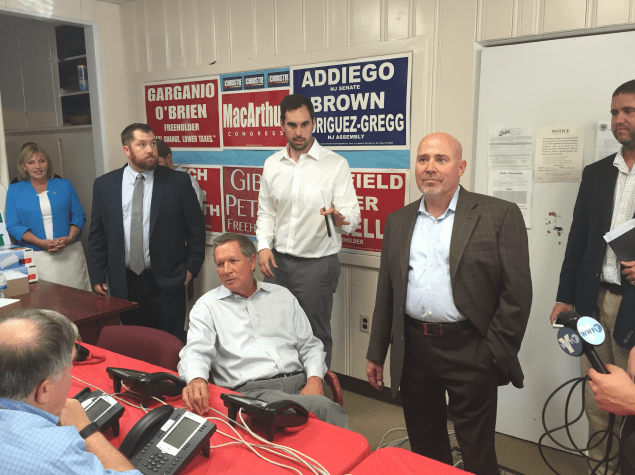 Ohio Governor John Kasich brings his fight to maintain Republican majorities in the House and Senate to the Garden State.
