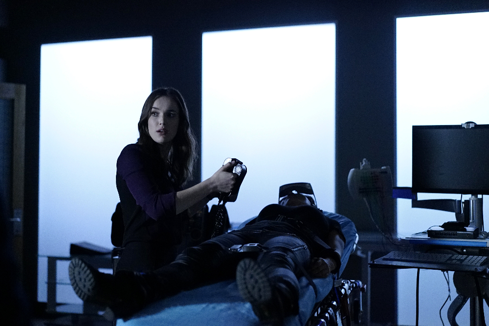 Elizabeth Henstridge in Marvel's Agents of S.H.I.E.L.D.