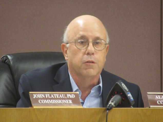 Manhattan Board of Elections Commissioner Alan Schulkin speaks at a city Board of Elections meeting today.