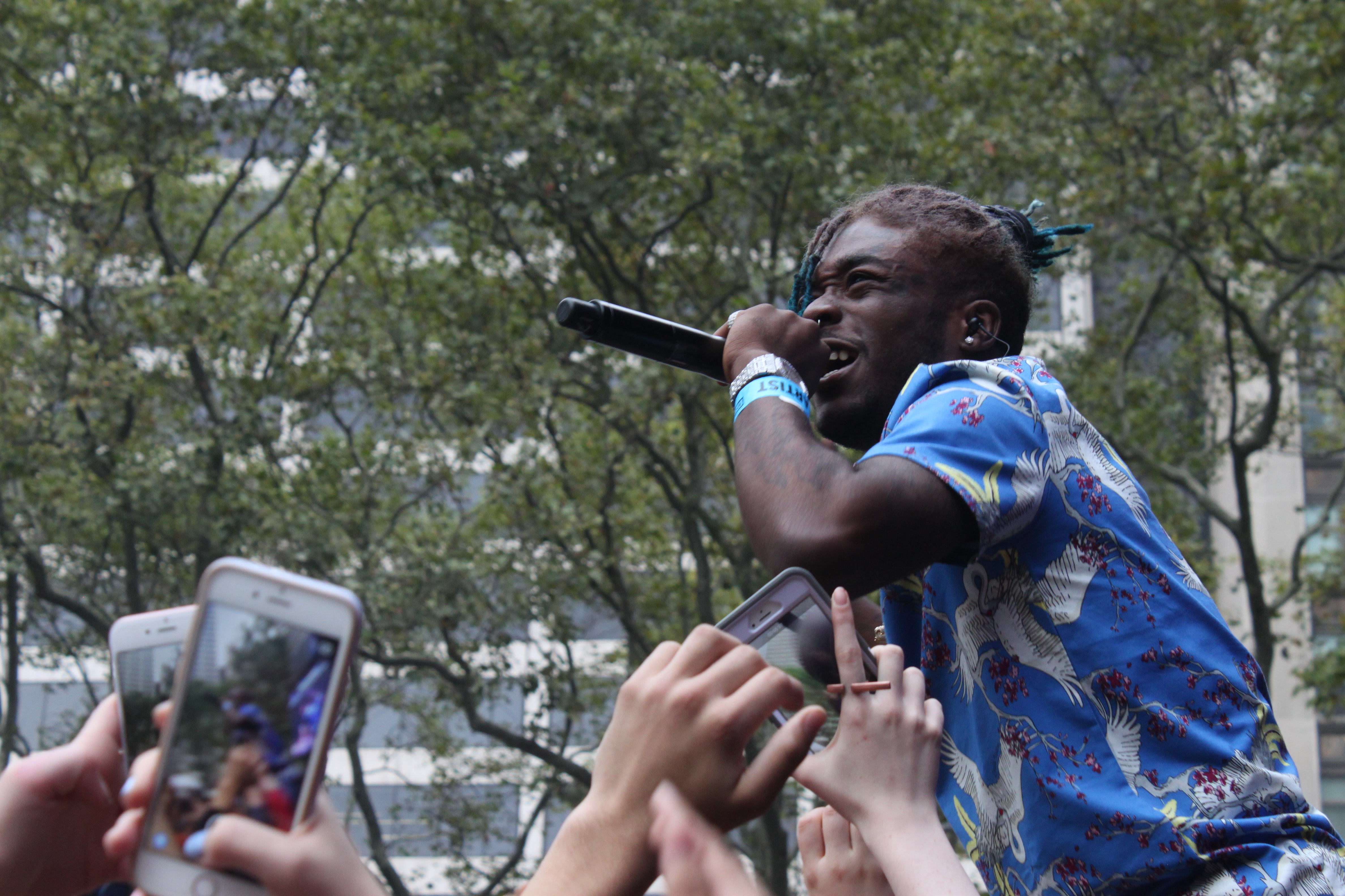 The kids lose it for Lil Uzi Vert @ Roots Picnic New York