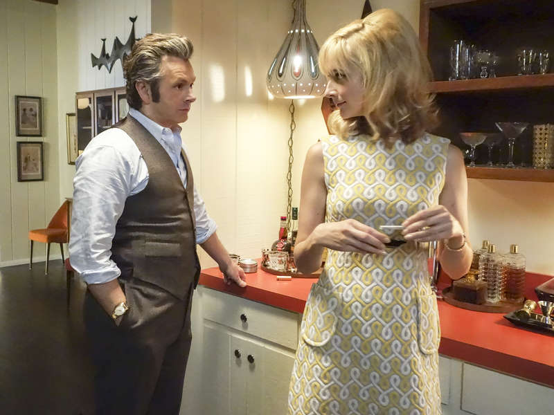 Michael Sheen as Dr. William Masters and Caitlin Fitzgerald as Libby Masters. 
