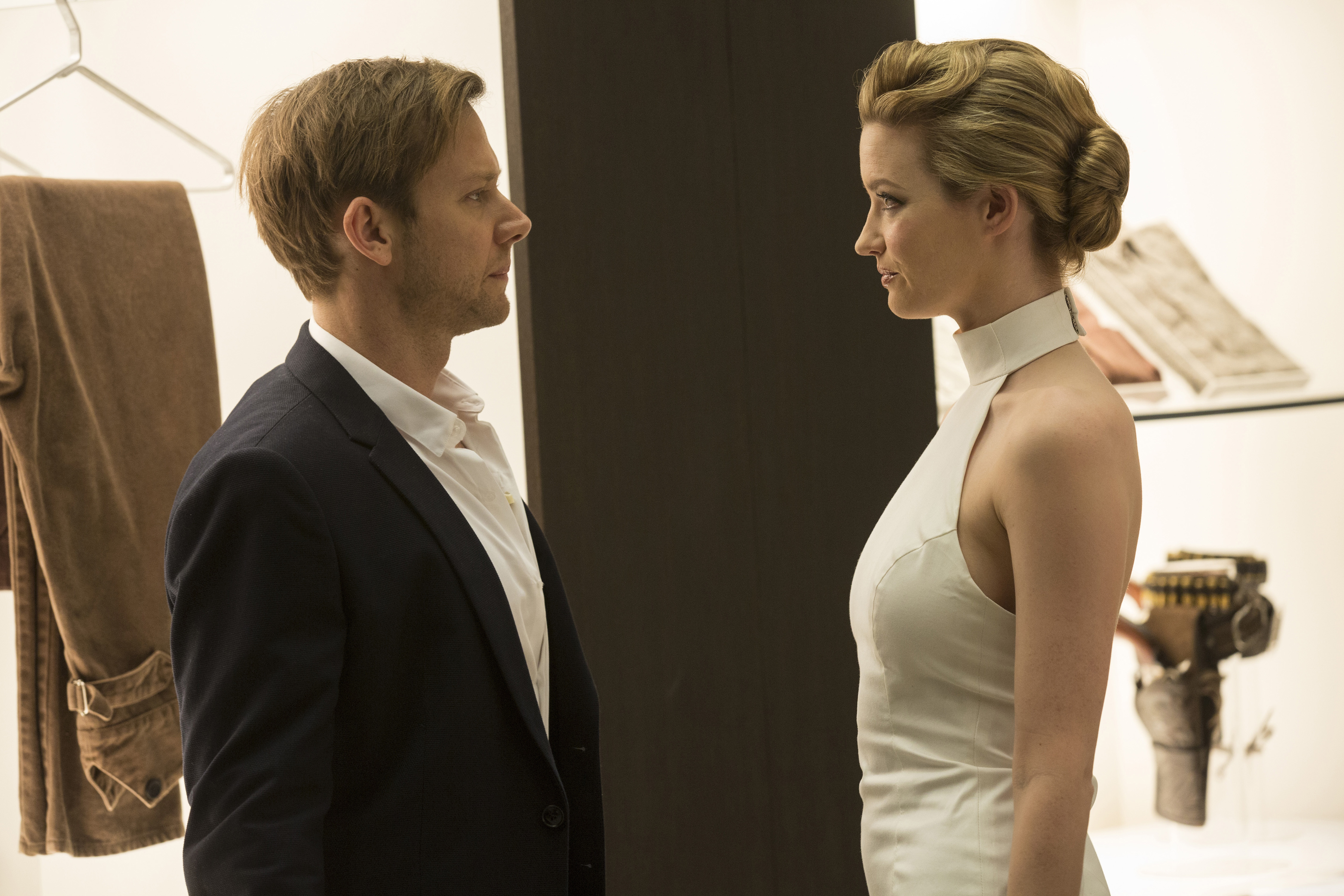 Jimmi Simpson, Talulah Riley in Westworld.