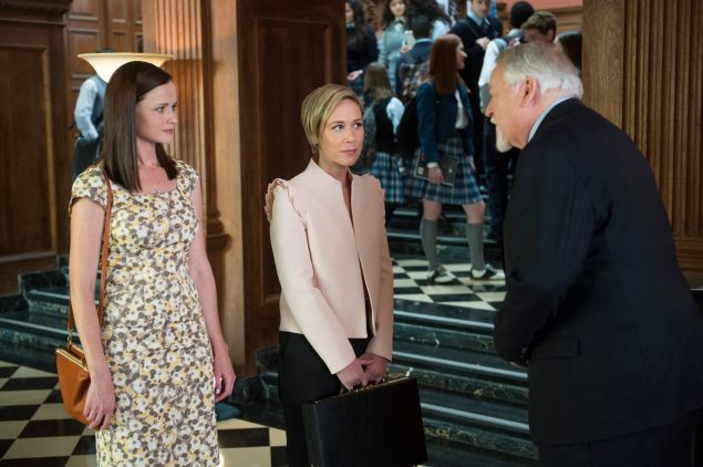 Alexis Bledel as Rory Gilmore, Liza Weil as Paris Geller and Dakin Matthews as Hanlin Charleston.