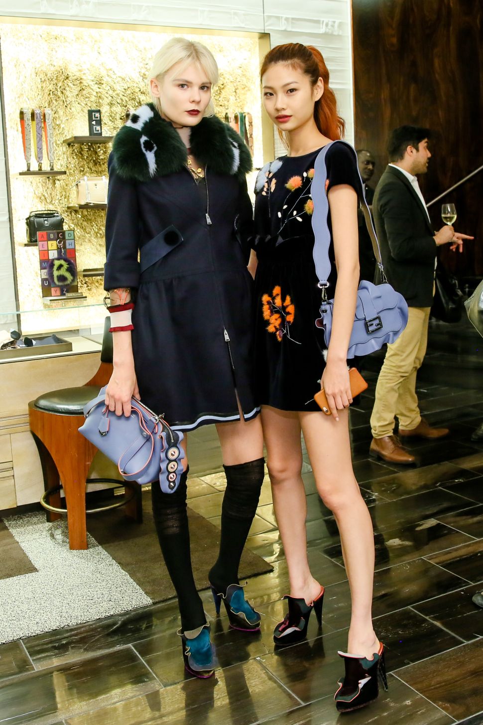 Alexandra Elizabeth, Hoyeon Jung