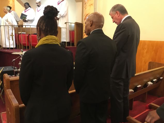 Mayor Bill de Blasio, right, with Brooklyn Borough President Eric Adams, center, and First Lady Chirlane McCray, left, at Salem Baptist Church in Brooklyn.