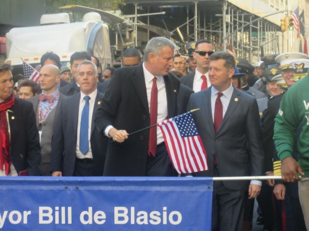Mayor Bill de Blasio marches during Veterans' Day Parade in Manhattan.
