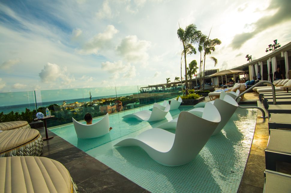 The rooftop pool at Thompson Playa Del Carmen