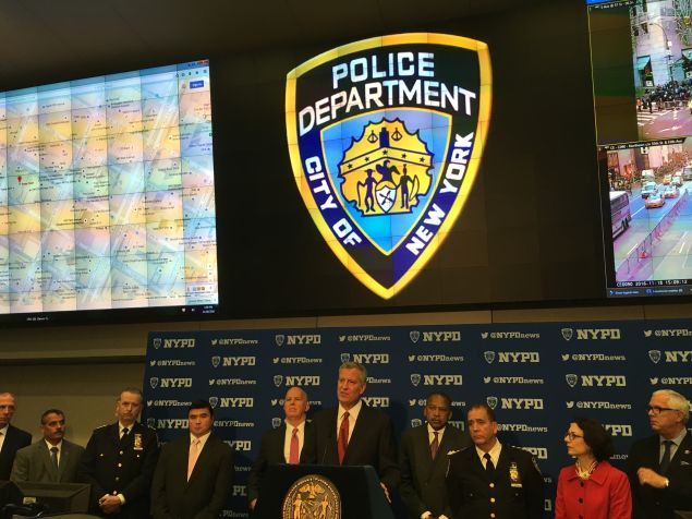 Mayor Bill de Blasio and Police Commissioner James O'Neill discuss security around Trump Tower.