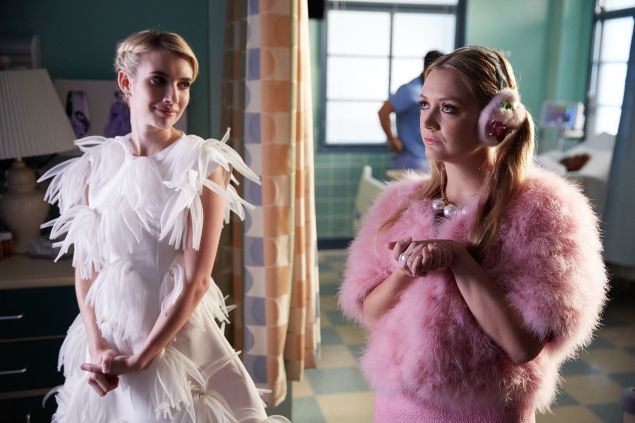 Emma Roberts and Billie Lourd in Scream Queens.
