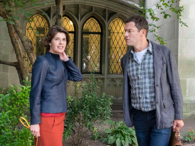 Irene Jacob as Juliette Le Gall and Dominic West as Noah Solloway in The Affair.