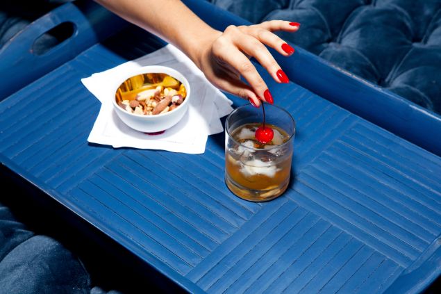 A chic polish situation from Van Court.
