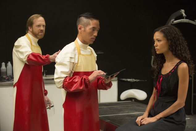 Ptolemy Slocum, Leonardo Nam and Thandie Newton in Westworld.