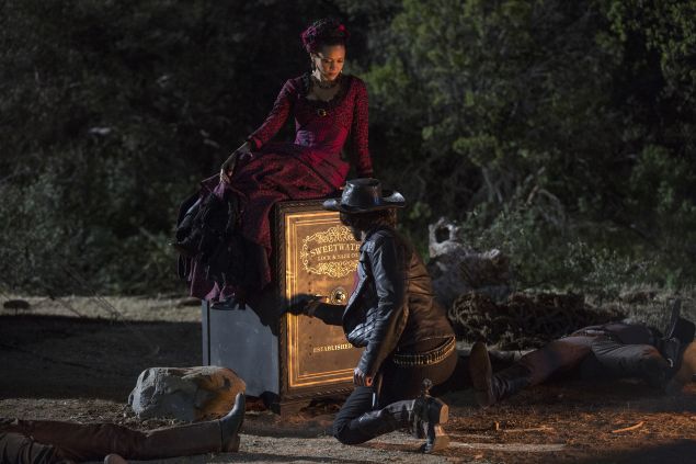 Thandie Newton as Maeve and Rodrigo Santoro as Hector.