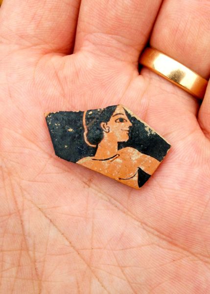 Fragment of red-figure pottery from the late 6th century BC, probably by Attic painter Paseas.