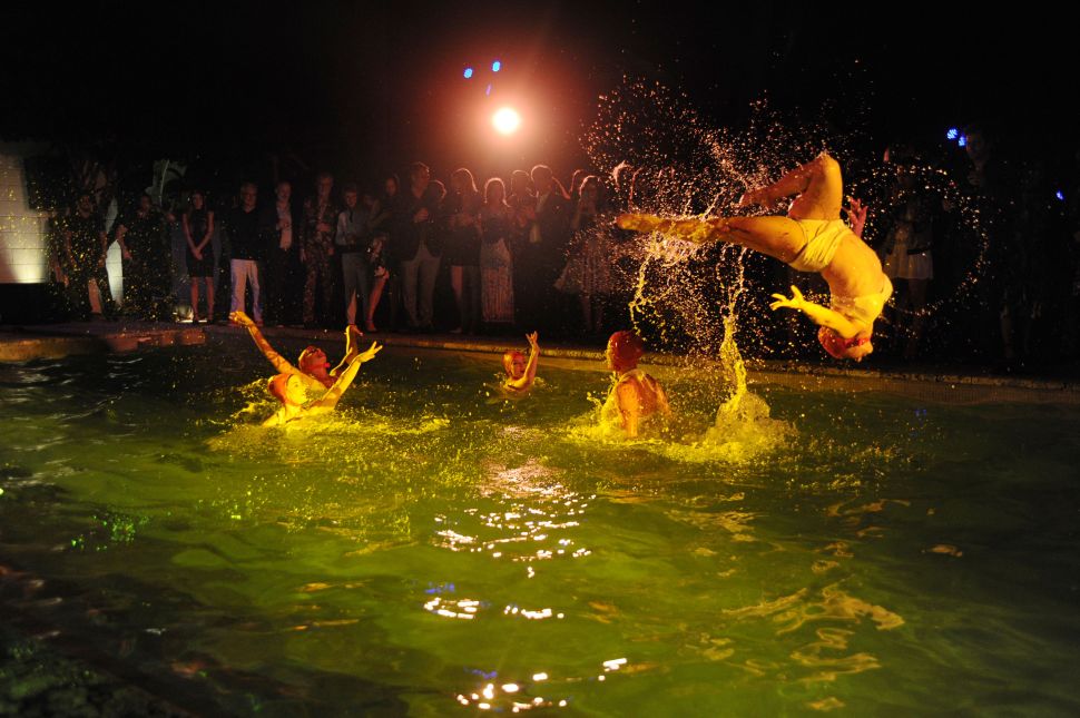 Synchronized swimmers in the Robins family pool
