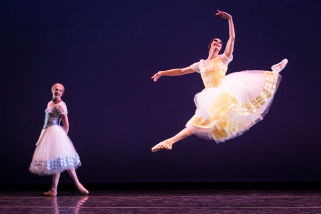 Eugenia Repelskii (aka Joshua Thake) and Doris Vidanya (aka Matthew Poppe) in the Pas de Six from Napoli.