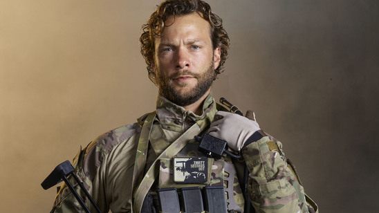 Kyle Schmid as Alex Caulder.