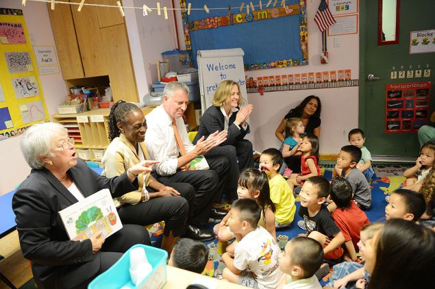 NEW YORK, NY - SEPTEMBER 4: New York Mayor Bill de Blasio (Center-R), along with schools Chancellor Carmen Farina (L), First Lady Chirlane McCray (Center-L), and Queens Borough President Melinda Katz (R), visits Pre-K classes at Home Sweet Home Children's School in Queens on the first day of NYC public schools, September 4, 2014 in the Queens borough of New York City. New York Mayor Bill de Blasio is touring universal pre-kindergarten programs throughout the city. (Photo by Susan Watts-Pool/Getty Images)