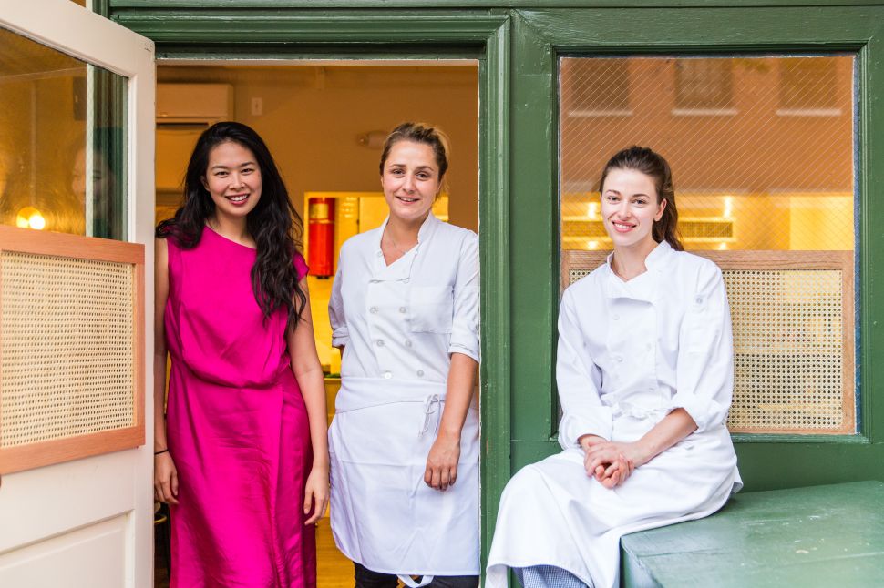 Annie Shi, Jess Shadbolt, Clare de Boer.