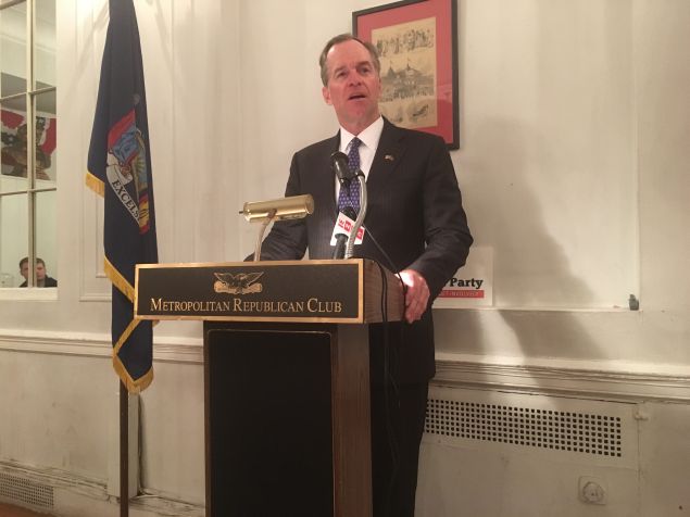 Republican mayoral candidate Paul Massey speaks at the Metropolitan Republican Club.