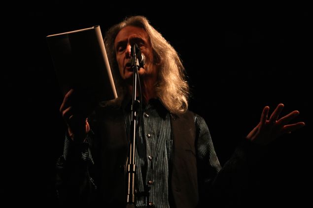 Lenny Kaye of The Patti Smith Group reads a passage from Leonard Cohen's 1966 novel, "Beautiful Losers"