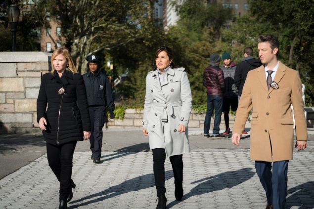 Kelli Giddish as Detective Amanda Rollins, Mariska Hargitay as Lieutenant Olivia Benson and Peter Scanavino as Dominick "Sonny" Carisi.