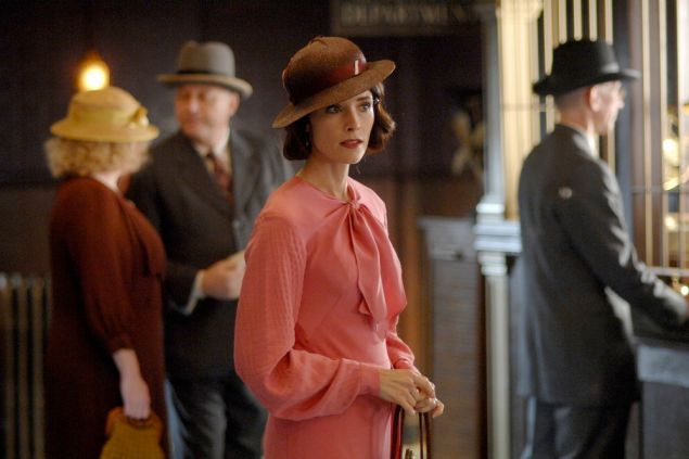 Abigail Spencer as Lucy Preston.
