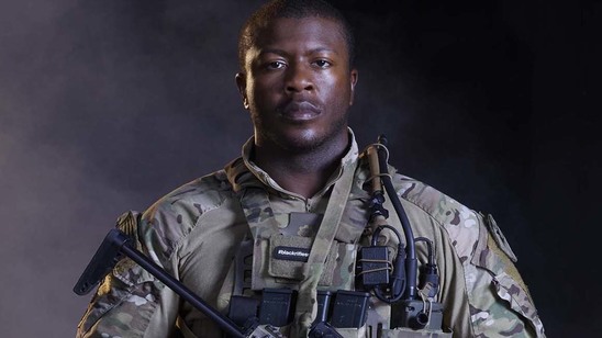 Edwin Hodge as Kyle Chase.