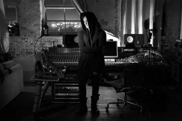 Joshus Eustis is Telefon Tel Aviv