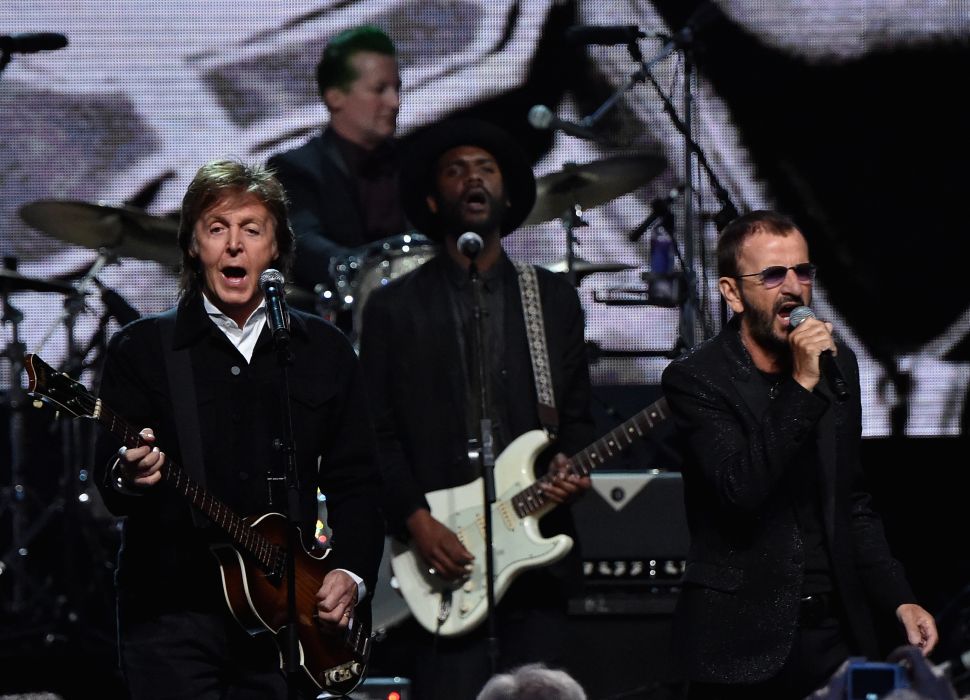 Sir Paul McCartney and inductee Ringo Starr perform onstage during the 30th Annual Rock And Roll Hall Of Fame Induction Ceremony
