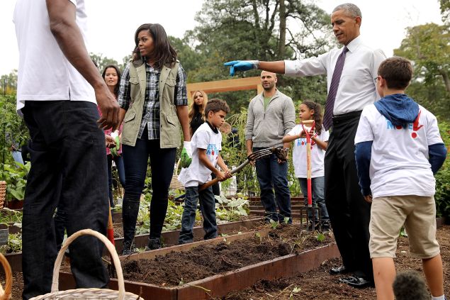 Michelle Obama and Barack Obama in the White House Vegetable Garden.