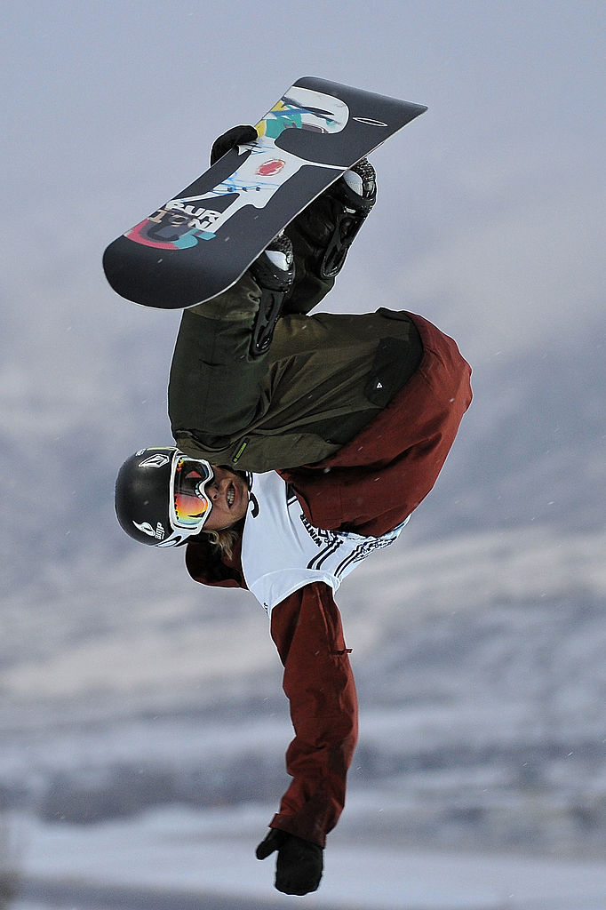 Kevin Pearce of Norwich, Vermont practices before the Men's Snowboard Superpipe elimination during Winter X Games Day 3 on Buttermilk Mountain on January 24, 2009 in Aspen, Colorado. (Photo by Jonathan Moore/Getty Images)