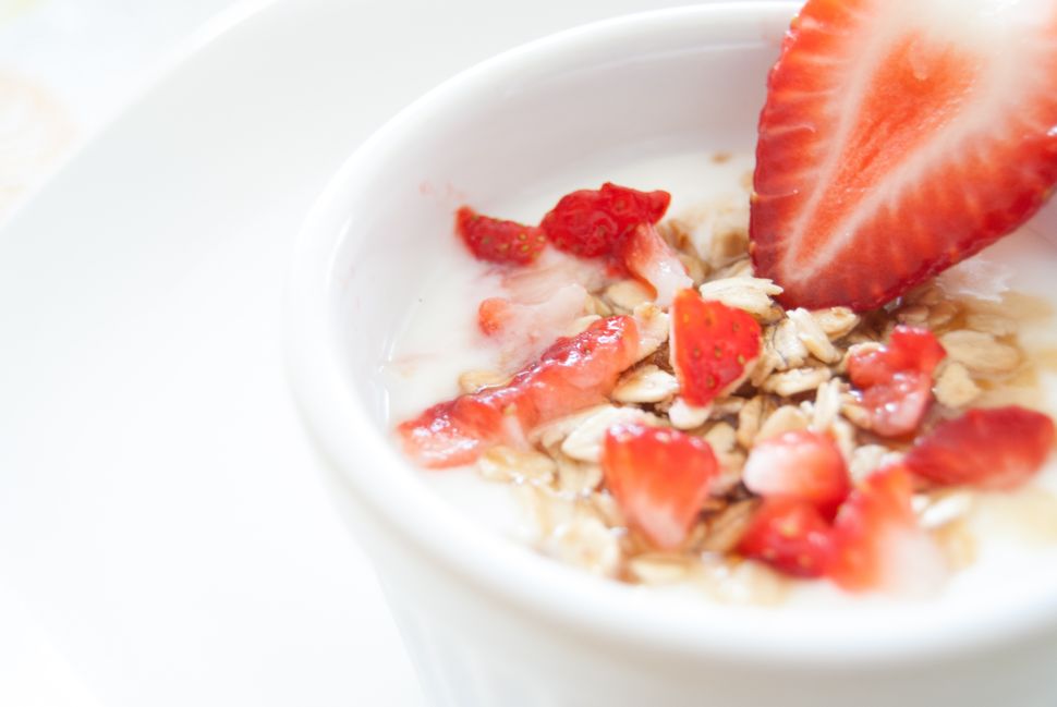 Eating a healthy breakfast reduces overeating later on in the day.