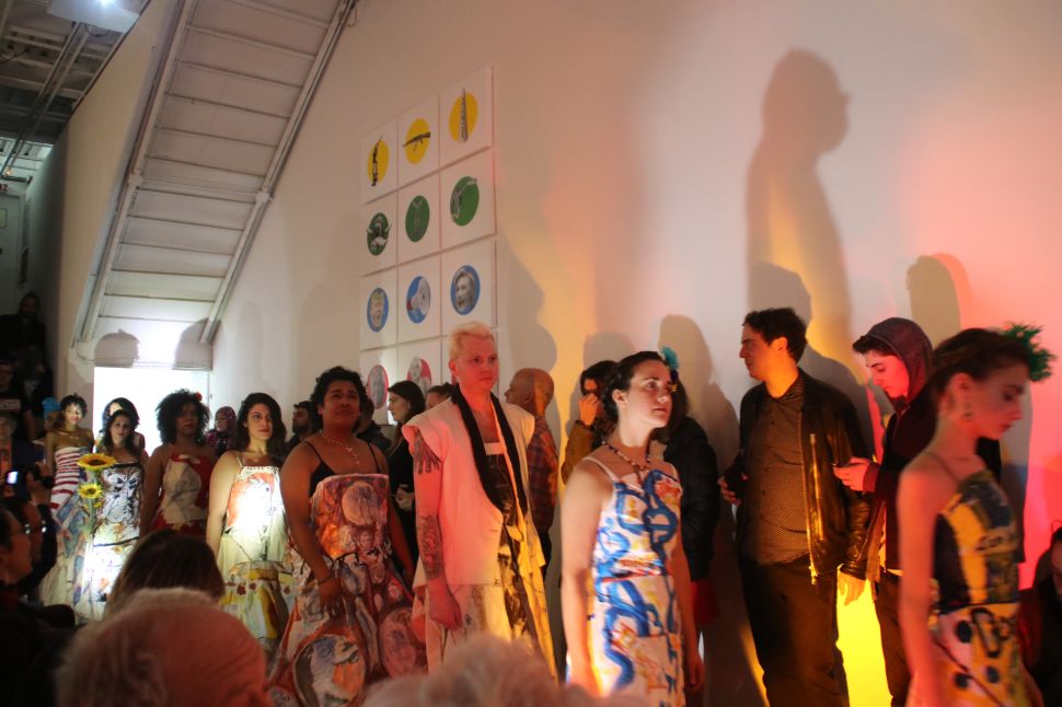 Illegal Fashion Runway models walking in Maria de los Angeles